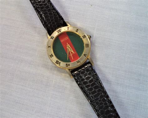 gucci older model brown link ladies watch